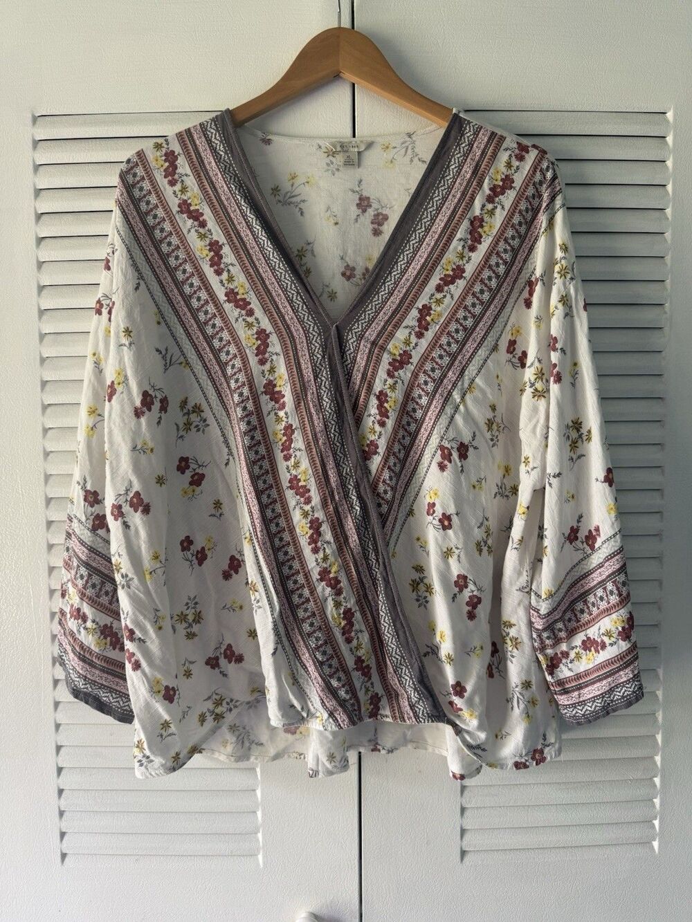 EST 1946 Floral Boho Peasant Blouse XL Rayon Wrap Look V Neck Cottagecore Top - Picture 6 of 8